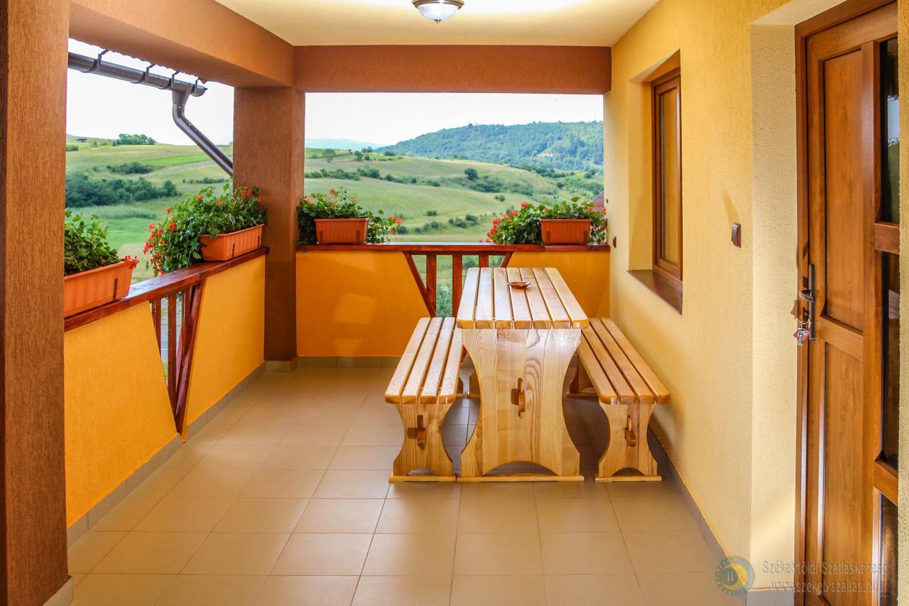 Apartamente Mano Apartmanok Прайд Екстериор снимка