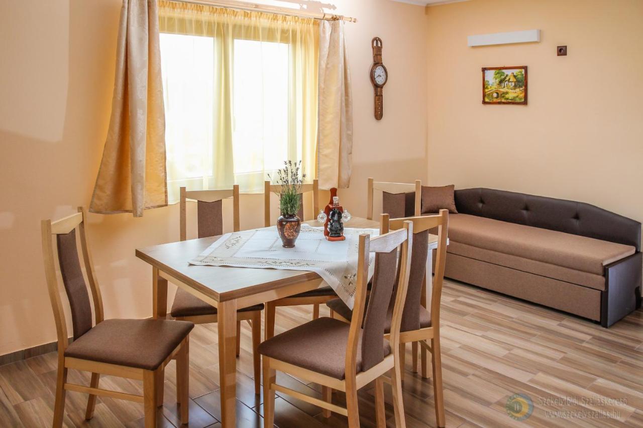 Apartamente Mano Apartmanok Прайд Екстериор снимка